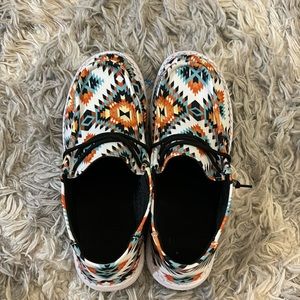 Size 8 shein knock off Hey Dudes.